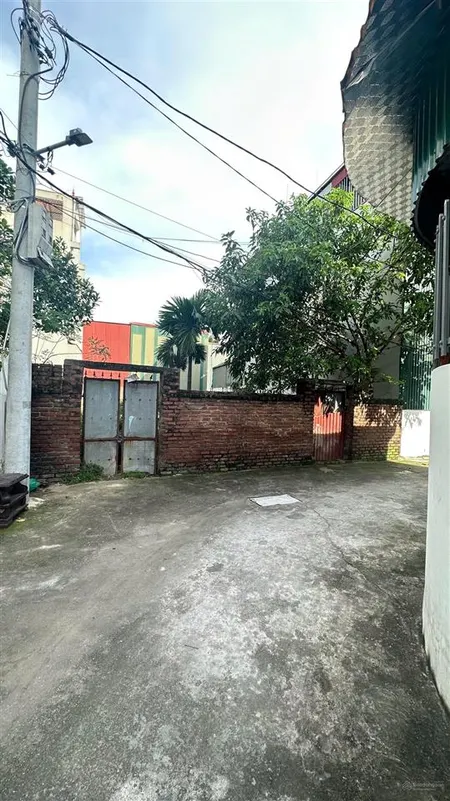 Đất đẹp cự khối, siêu hiếm còn sót lại dt 50m2 mt 4m