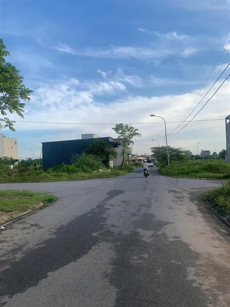 Chính chủ gửi bán đất dịch vụ y sơn đồng mai, hà đông 50m2, mt 4m. ô tô chạy vòng quanh. giá 7,9 tỷ