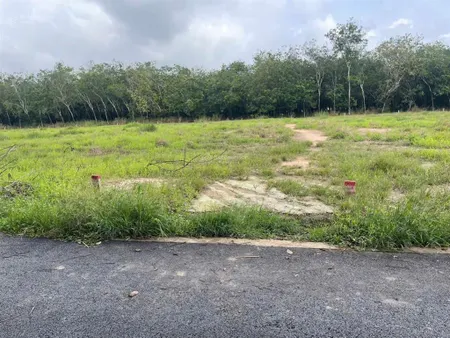 Chủ ngộp nặng 500m2 mặt tiền 10m, sau lưng ủy ban phước an đường xe ô tô , gần chợ trường học 580tr