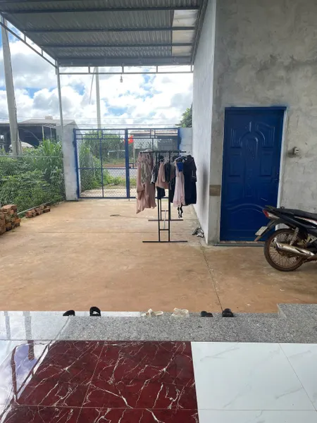 Nhà mặt tiền ql14a