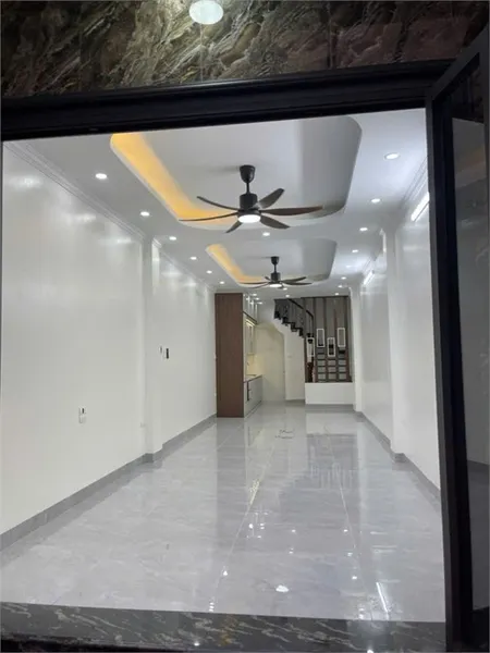 BÁN NHÀ THƯỢNG THANH THANH AM – 54M² – 5 TẦNG – 6,9 TỶ – GẦN Ô TÔ – Ở NGAY