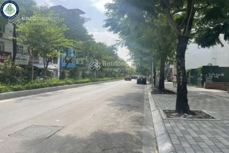 Bán đất diện tích 218m2, tại lạc long quân, bưởi, tây hồ, ô tô vào, 20m ra mặt phố. giá 40.8 tỷ