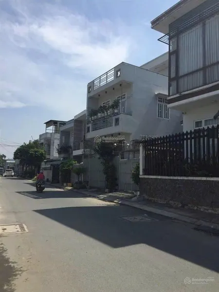 Siêu phẩm ngay sát phạm văn đồng hxh 80m2 gpxd 4 tầng hàng xóm dân trí cao chỉ 6,2 tỷ tl