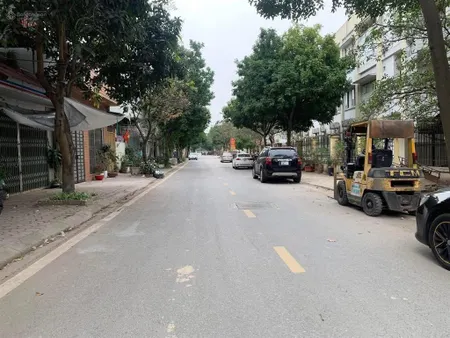 Thửa đất cực hiếm dt 82m2*lô góc gần vinhomes riverside 3 oto tránh vỉa hè vừa ở vừa kinh doanh