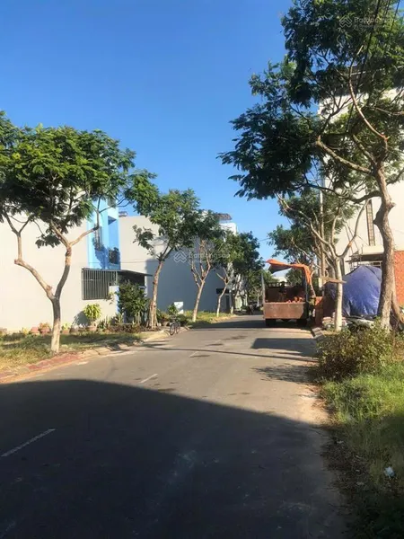 Bán lô đất đẹp 90m2 kẹp cống đường đa mặn đông 2 khu cán bộ hải quân đối diện khu đô thị nam việt á