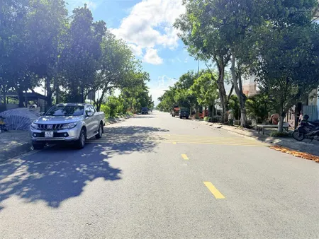 Bán gấp trong ngày lô đất đường 10.5m trần tử bình, hoà xuân giá sụp hầm