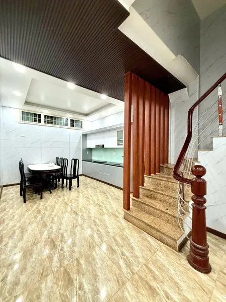 KHU VỰC ĐẸP NHẤT ĐỐNG ĐA - VỊ TRÍ KINH DOANH - PHÂN LÔ - Ô TÔ ĐỖ CỬA - NGÕ THÔNG Hoàng Cầu 48m, 4T , MT 4m