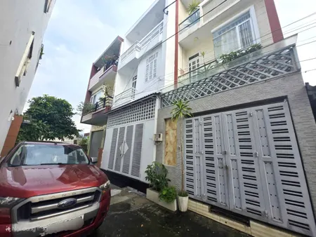 Cực hiếm! Nhà đẹp Hiệp Bình Chánh – 3 tầng 66m2, Hẻm ô tô, giá đầu tư chỉ 7 tỷ hơn