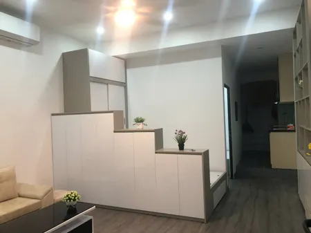 Cho thuê căn hộ Tập thể tầng 2 Nguyễn Trãi, 45m2, 1PN, 1K, 8.5 triệu