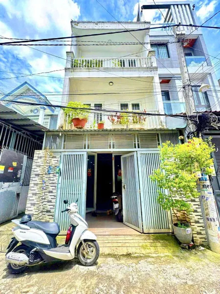 NHÀ 3 TẦNG ĐÚC (4.6x21) VỊ TRÍ VIP ĐÔNG BẮC TCH, Q.12 GIÁ 5.5 TỶ