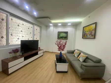 Cho thuê nhà Đình Đông, Bạch Mai 5 tầng x 32m2, 3PN, 14 Triệu