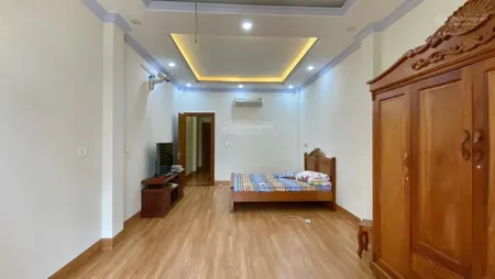 Nhà ở ngay mtkd, , 4x17, đường 12m, gara ôtô vỉa hè, chỉ 4 đồn tl