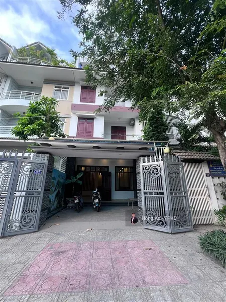 Bán nhà 1 trệt 3 lầu kđt vĩnh điềm trung dt 138m2, vị trí đắc địa, kinh doanh được căn hộ, giá 12tỷ