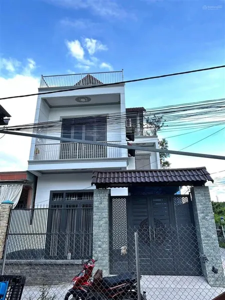 Nhà góc 2 mặt tiền dt 7x16m, hoàn công đầy đủ shr ngay đường lái thiêu 41 đi ra lotte mart chỉ 2km.