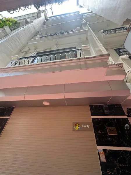 Chính chủ nhờ em ty bán nhà mậu lương, ôtô gần, vị trí đẹp di chuyển thuận tiện trước nhà rộng 35m²