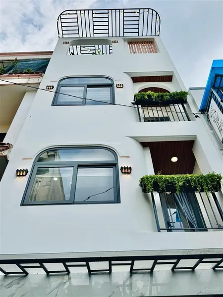 Chú bền bán nhà đường 7m lê thánh tônbến thànhq1. giá 5tỷ/ 83m2 gần chợ bến thành cho thuê 35tr