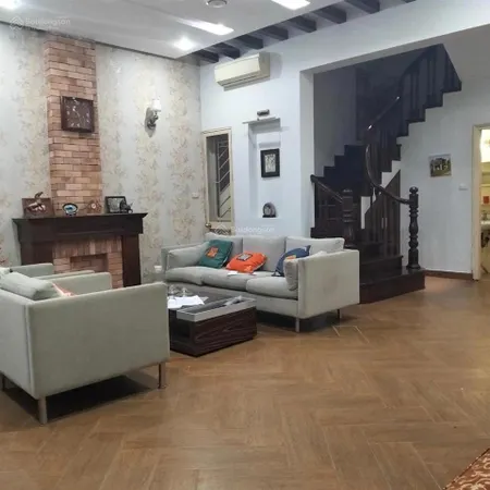 Bán nhà quận hai bà trưng 88.9m2 4 tầng ngõ nông gần ô tô
