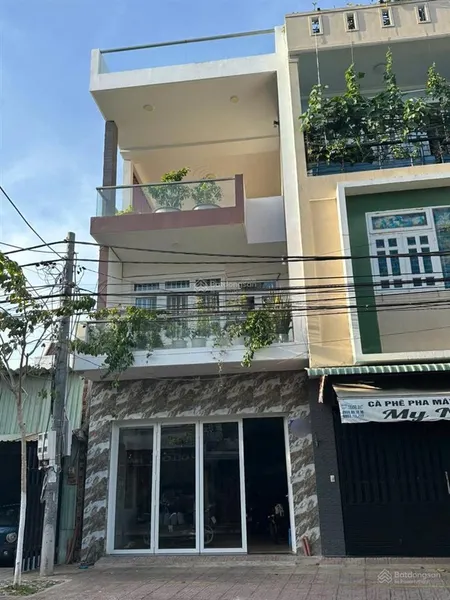 Bán nhà mặt tiền đường hoàng việt tp vũng tàu