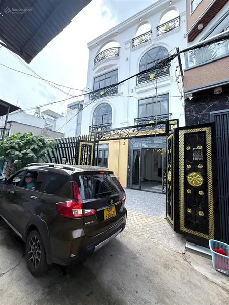 Siêu phẩm villa phố 3 lầu dt8,5x10m tuyệt đẹp cao cấp hẻm xe hơi 5m bùi quang là, p12, q.gò vấp