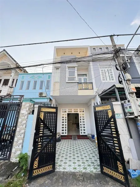 Chỉ 4,2 tỷ, nhà 1 lầu 1 trệt đẹp gần chợ dĩ an 1, phường dĩ an, bình dương. sân xe hơi, 3pn,