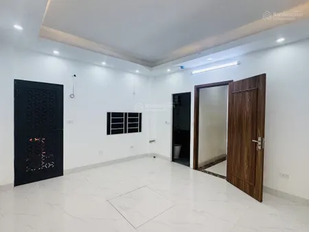 Cần bán nhanh siêu phẩm lô góc , cầu diễn, 52,5m2 ô tô tránh 6 tầng thang máy , giá chỉ 15,8 tỷ