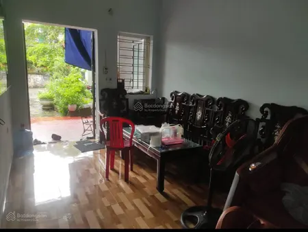 Nhà đẹp trung tâm yên viên ô tô vào nhà