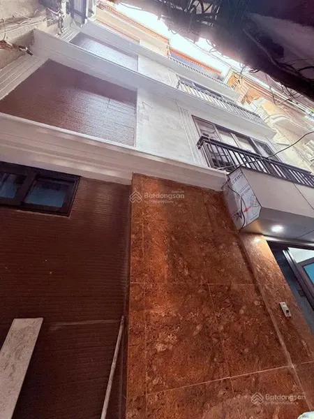 Kim hoa dt 28m 5 t mt 6.5 m giá 7,2 tỷ đống đa hà nội vị trí đẹp, 10 m ra phố, chỉ việc về ở ạ