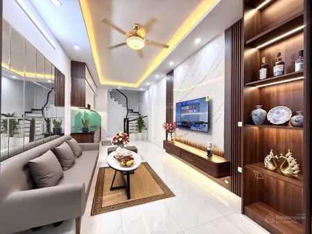 Chính kinh 34x5 tầng nhà đẹp, gần phố, ngõ thông, an sinh đỉnh cao 6,25tỷ