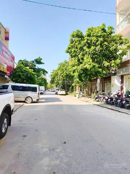 Bán nhà trâu quỳ gia lâm 110m vỉa hè ô tô tránh mặt tiền 7m hiếm giá 25 tỷ