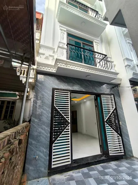 Nhà mới 5 tầng , 37m2 giá 5.96 tỷ, 10m ra ô tô, sát kđt đô nghĩa, sổ vuông