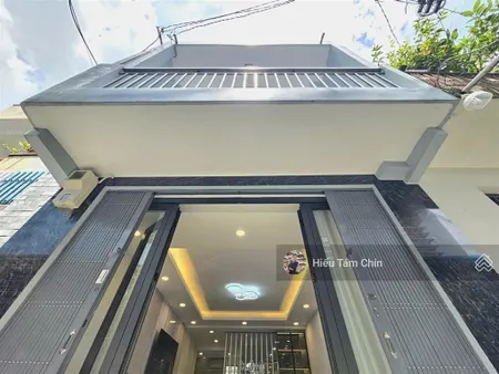 Kế bên đại học tài nguyên môi trường, 41m2, 3 tầng, sổ chuẩn đẹp 2025