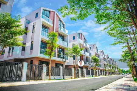 Tứ lập ánh dương ocp3 vị trí đẹp hướng đb giá từ 18,xx tỷ 0981 152 ***