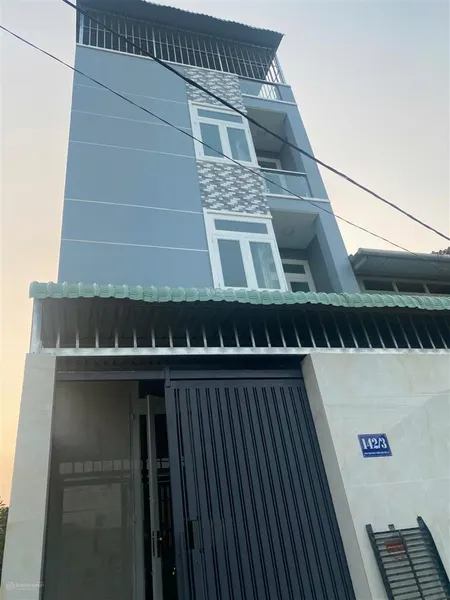 Nhà tx 52 1 trệt 3 lầu 5pn dt 5,4 x 14m đang cho thu nhập 8tr/thg quan tâm ib em