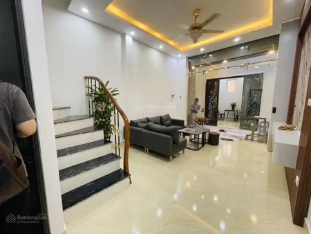 Bán nhà đẹp 5 tầng lai xá lô góc ô tô qua nhà 42m2 6 tỷ