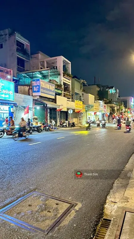 Bán nhà 4 tầng sổ hồng riêng mt lạc long quân
