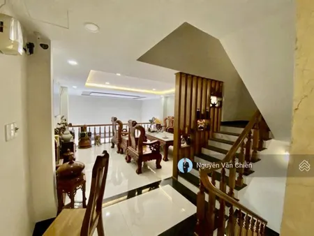 Bán nhà 5 tầng, có thang máy, mặt tiền điện biên phủ, nha trang