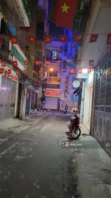 Bán tòa văn phòng tại hoàng đạo thành, 24,8 tỷ, 55m2, oto, thang máy, vỉa hè 2 bên