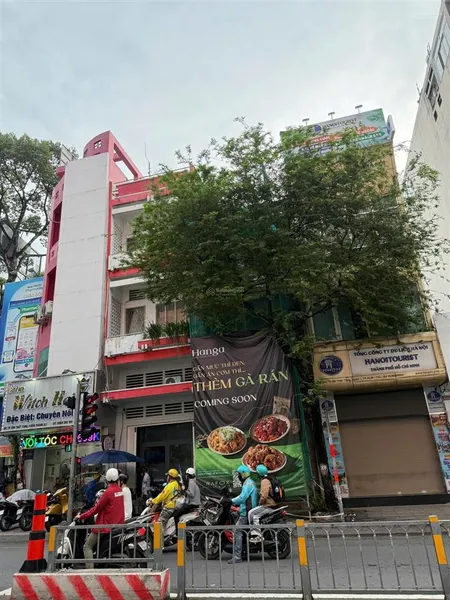 Bán nhà siêu vị trí mt tôn thất tùng, quận 1, dt 5x18m, 3 tầng, hđt 150tr/tháng, giá 37 tỷ