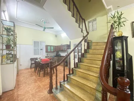 Bán nhà 5 tầng phố hào nam 109 m2 mặt tiền 7m giá 13.6 tỷ