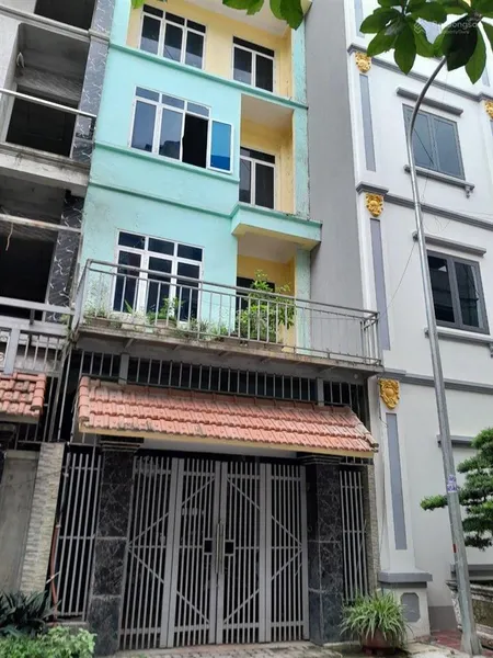 Bán nhà riêng chính chủ, liền kề 4 lộc ninh