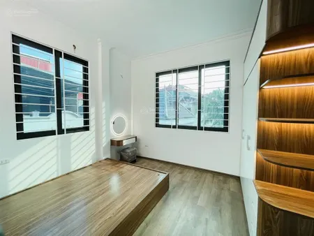 6,2 tỷ nhà phúc đồng 33m2 lô góc hai mặt thoáng dân xây ô tô đỗ cửa