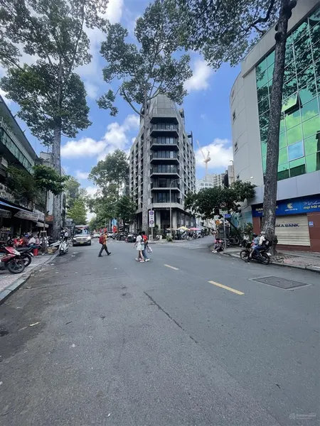 Bán nhà nguyễn thái bình, quận 1, tp. hcm, 8pn 4 tầng 17,5 tỷ, 73m2 dtsd 258 m2 thu nhập 50tr/th