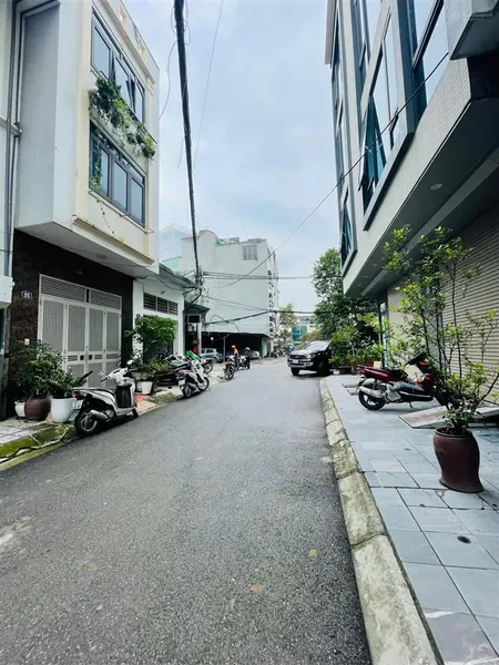 Bán tòa nhà ô tô tránh, kinh doanh khúc thừa dụ, cầu giấy 6 tầng, 15.8 tỷ có thương lượng