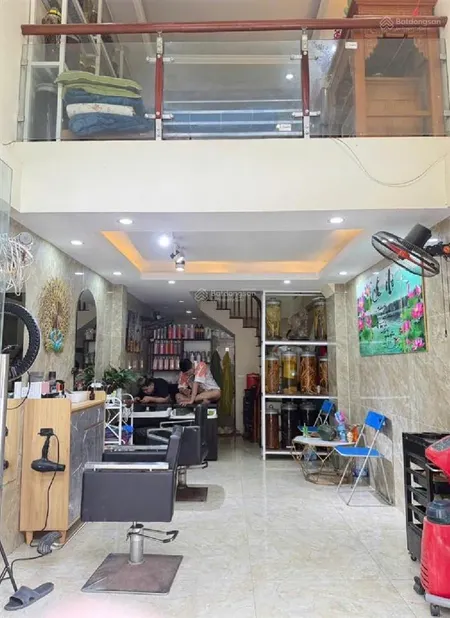 Nhà đẹp 5 tầng mặt tiền 5m, 40m vị trí hiếm kinh doanh đỉnh cao giá chỉ 5,75 tỷ