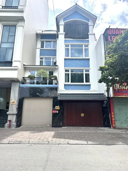 Bán nhà mặt phố linh lang đào tấn. diện tích 85m mặt tiền 7m.