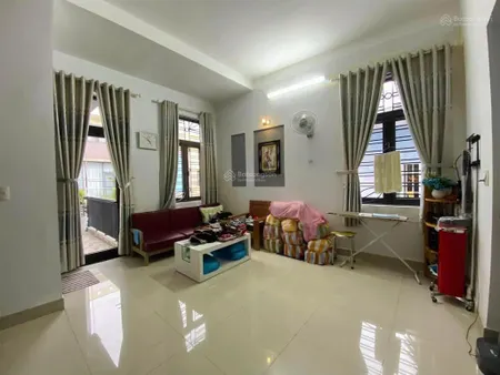 Bán nhà phố đẹp 2 tầng ngang rộng 6,5m giang văn minh. khu an ninh sạch đẹp. chính chủ