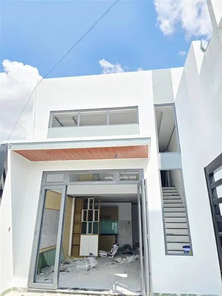 Bán gấp nhà 1 trệt 1 lửng đúc sổ riêng thổ cư, gần trạm thu phí bửu long ngay cổng chào tân triều