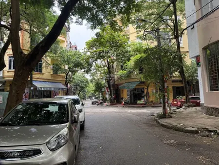 Nhà phân lô đền lừ, hoàng mai. ô tô vào nhà, mt5,5m, dt 56m2, giá 21,9 tỷ.