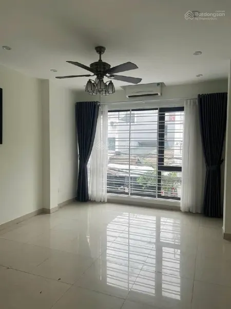 Đấu giá kinh doanh ngô thì nhậm hà đông