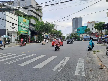 Bán mặt tiền kinh doanh trung tâm tp đường núi thành kinh doanh sầm uất bật nhất đà nẵng